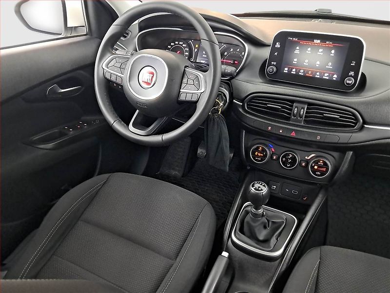 Fiat Tipo (2019) 1.4 T-Jet, Serv.kniha - fotka 7 z 18