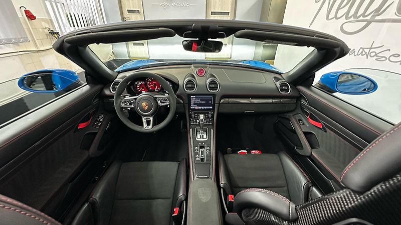 Porsche Boxster 718 SPYDER / ZÁRUKA - fotka 47 z 58