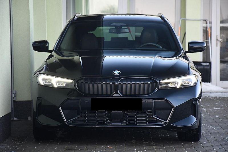 BMW Řada 3 320d M-SPORT xD TAŽNÉ ČR  - fotka 5 z 51