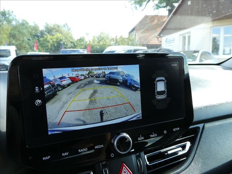 Hyundai i30 1,0 T-GDi 88kW Smart,ČR,naviga - fotka 34 z 43