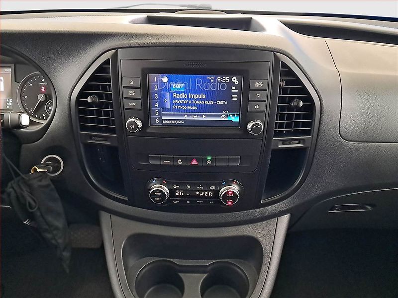 Mercedes-Benz Vito (2019) 119 CDI 4x4, Bus, 8Míst, ČR - fotka 12 z 20