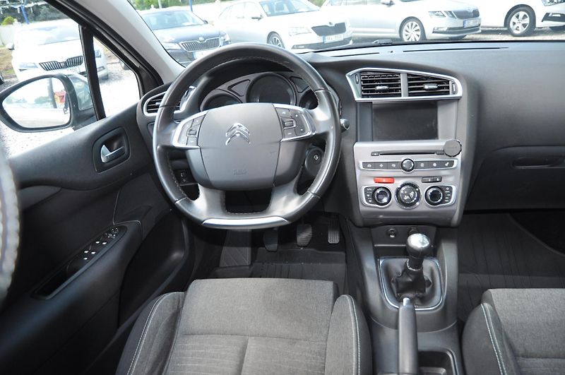 Citroën C4 1.2i 81kW - fotka 5 z 16
