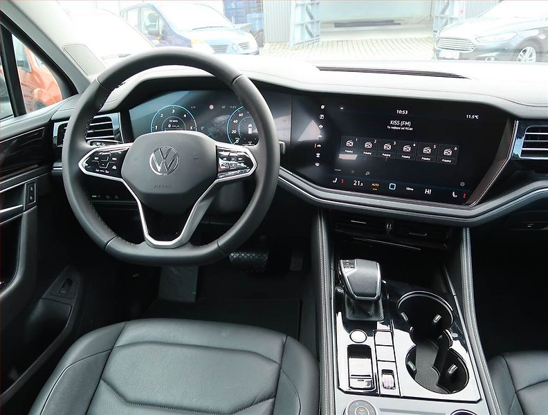 Volkswagen Touareg (2024) 3.0 TDI - fotka 7 z 17
