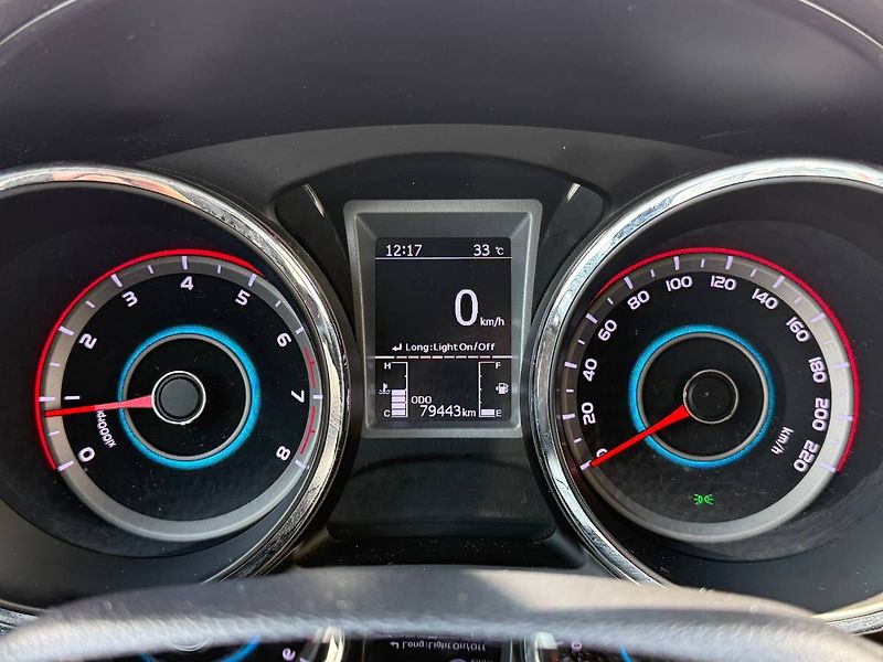 SsangYong Tivoli (2019) 1.6 e-XGi 94 kW DLX - fotka 11 z 21