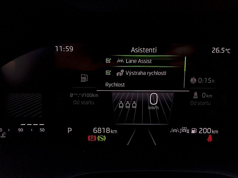 Škoda Karoq (2025) Selection 1,5 Tsi 110 Kw DSG - fotka 9 z 36