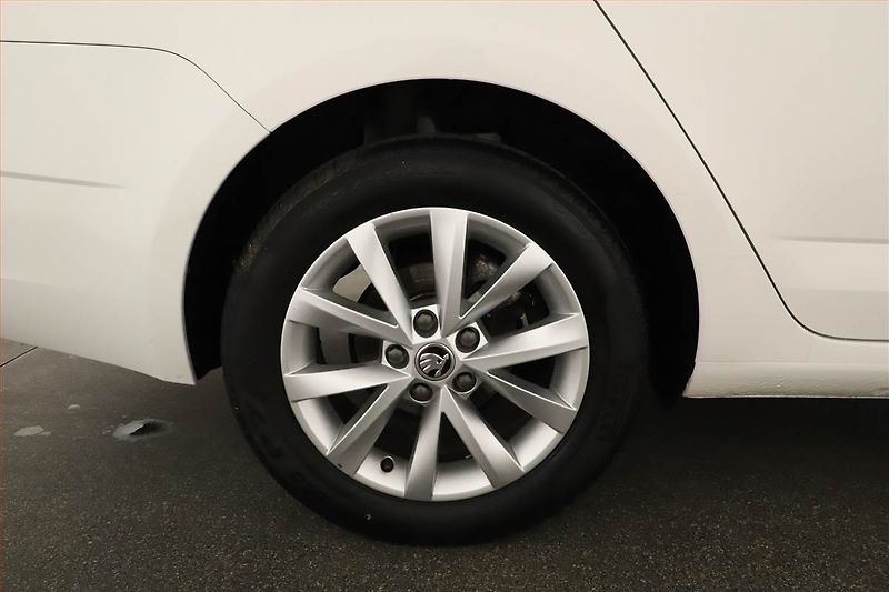 Škoda Octavia (2019) Style 1.5 TSI, Serv.kniha - fotka 11 z 14