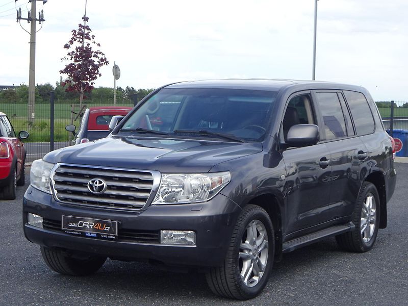 Toyota Land Cruiser V8 210kW ČR DPH - fotografie inzerátu