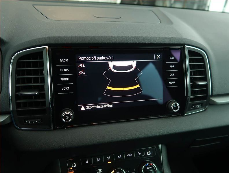 Škoda Karoq (2021) 2.0 TDI - fotka 18 z 19
