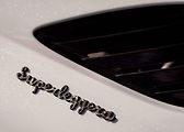 Aston Martin DBS Superleggera Volante