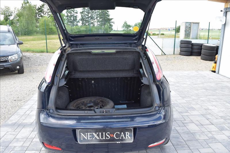 Fiat Grande Punto 1,2 i 51KW PO ROZVODECH KLIMA - fotka 21 z 42