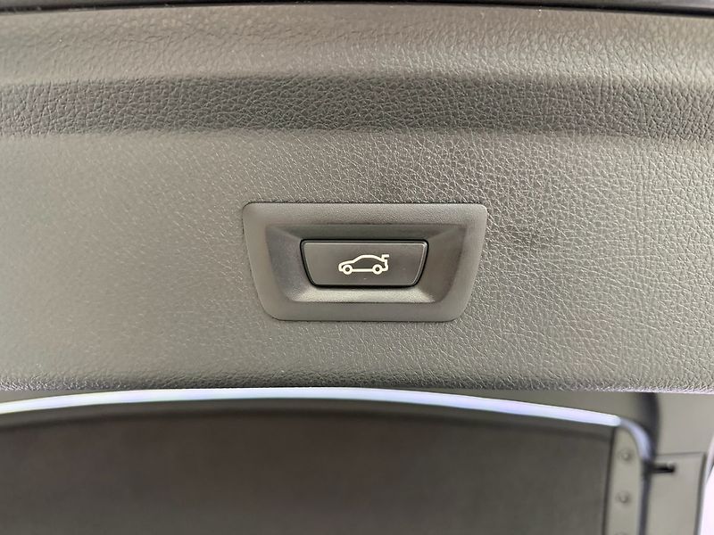 BMW Řada 3 320d GT xDrive M-PAKET, LED, A - fotka 26 z 28