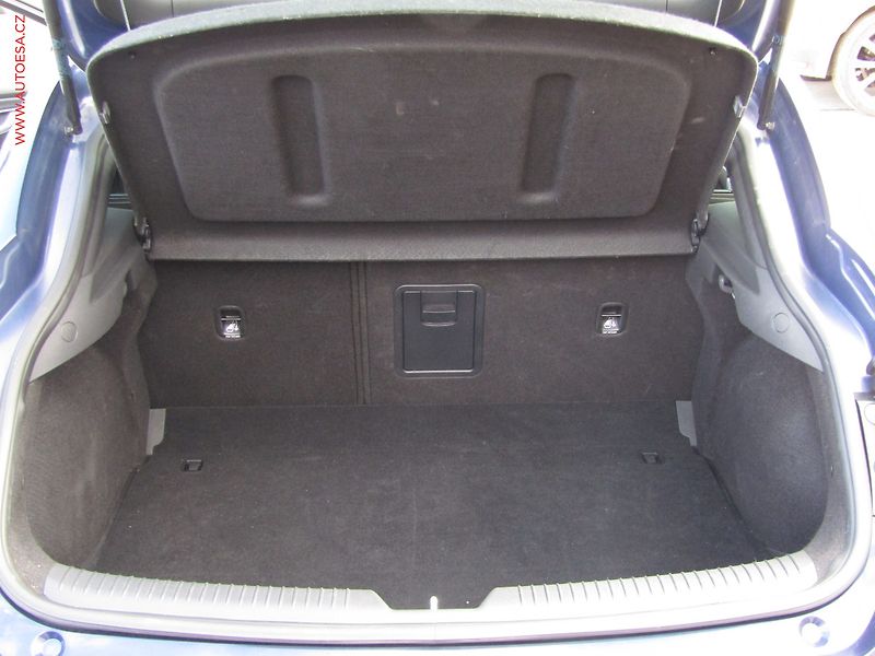 Hyundai i30 (2020) 1.5T-GDi, ČR, navi, LED - fotka 7 z 23