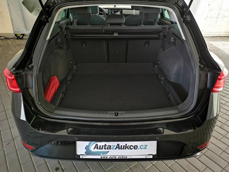 Seat Leon (2022) 1.5 Tsi DSG KESSY LED VIRTUÁL  - fotka 25 z 30