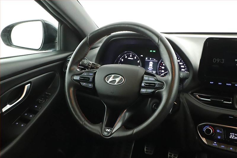 Hyundai i30 (2021) N-Line 1.5 T-GDI MHEV, Automat - fotka 16 z 17