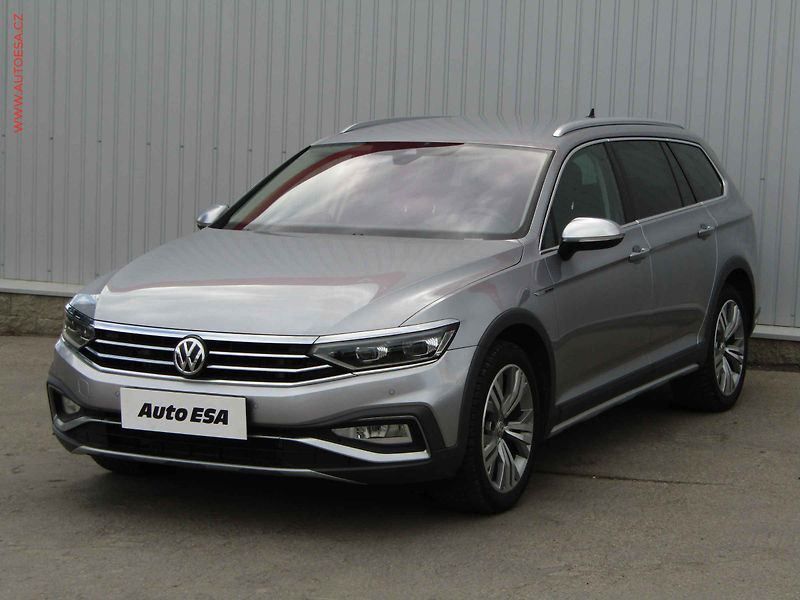 Volkswagen Passat (2020) 2.0 TDi 4x4, ČR, Alltrack - fotka 3 z 21