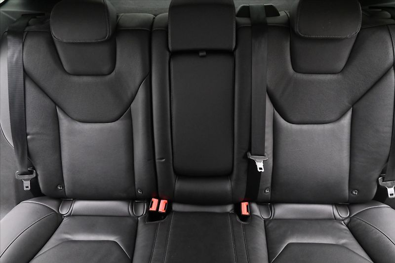 Ford Mondeo 2,0 EcoBlue 110 kW Titanium Zá - fotka 26 z 29