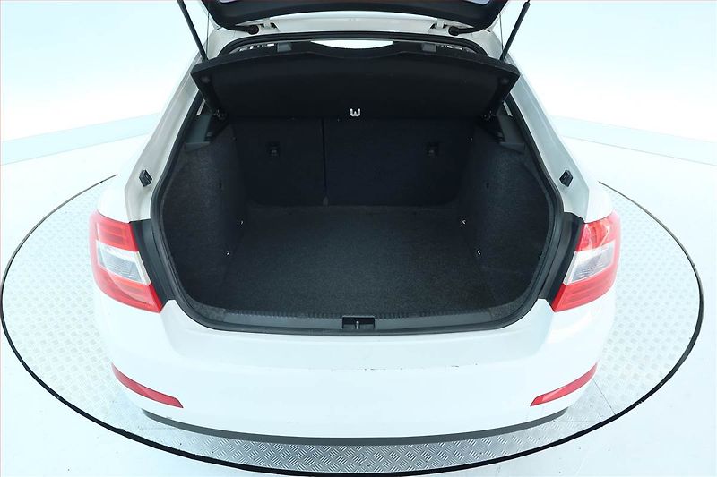 Škoda Octavia (2014) 1.2 TSI, Serv.kniha, Tempomat - fotka 13 z 17