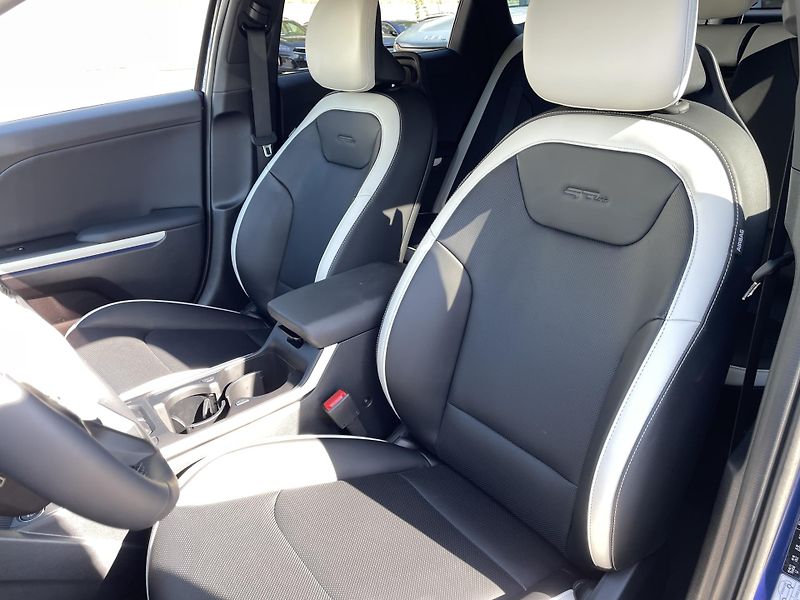 Kia K4 Sportswagon (2026) 1,6T-GDi 7DCT GT-LINE 110kW - fotka 13 z 22