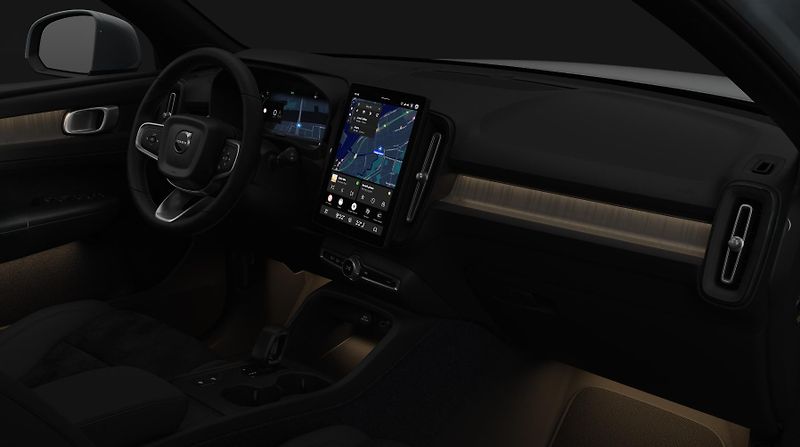 Volvo XC40 (2026) B3 ULTRA DARK AUT - fotka 13 z 14