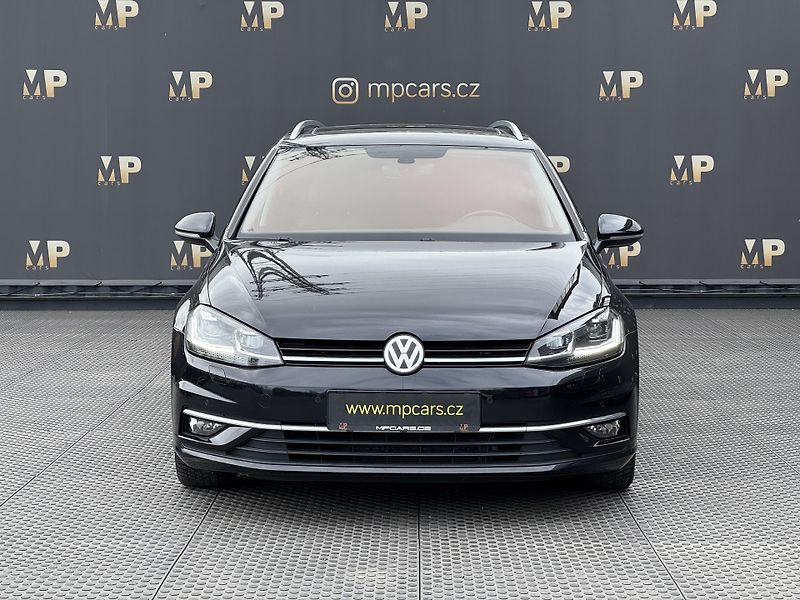 Volkswagen Golf (2017) VII 1.4TSi MAN Highline, RZV - fotka 2 z 51