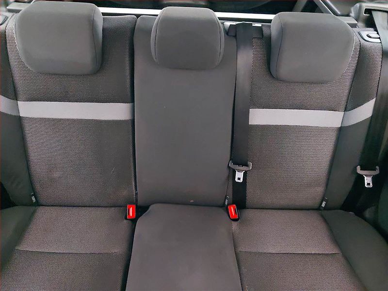 Ford Kuga (2012) 2.0 TDCi - fotka 10 z 16