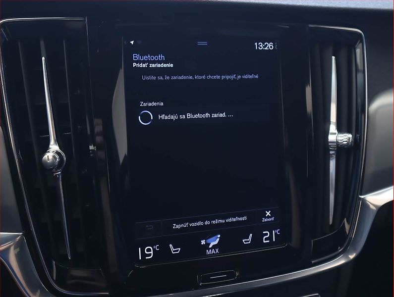Volvo V90 (2018) D3, Serv.kniha, Kůže, Navi - fotka 18 z 21