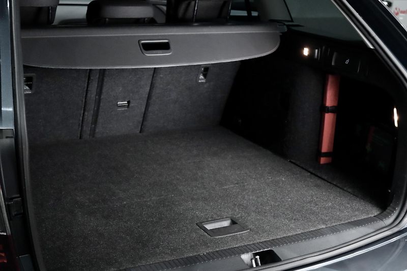 Škoda Octavia 3 FL Combi 1.4 TSI 110 kW - fotka 37 z 37