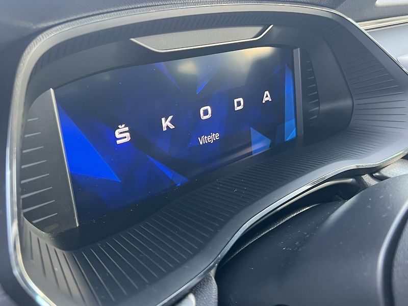 Škoda Octavia (2022) 1.5TSI 110kW DSG ČR NOVÉ 1.MAJ - fotka 17 z 22