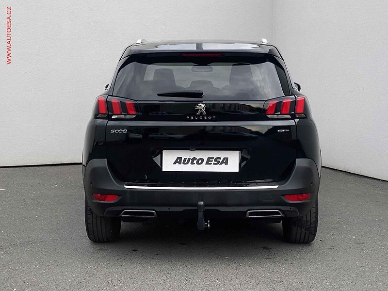 Peugeot 5008 (2018) 2.0 HDi, GT, AT, LED, panor - fotka 5 z 19