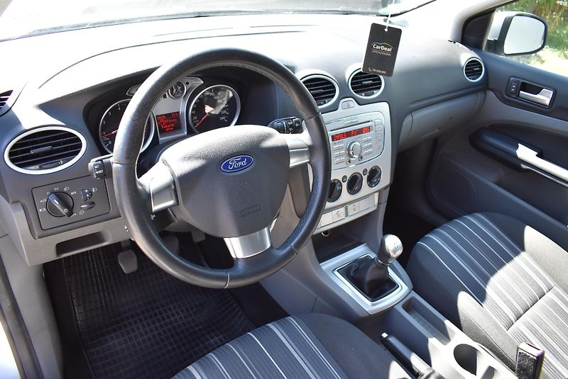 Ford Focus 1,6 16V STYLE,TZ,SERVIS,TOP! - fotka 8 z 16