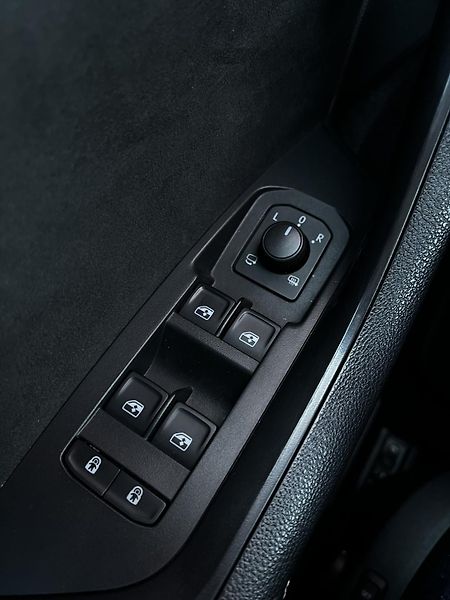 Škoda Kodiaq 2.0TDI DSG 110KW Sportline DPH - fotka 19 z 25