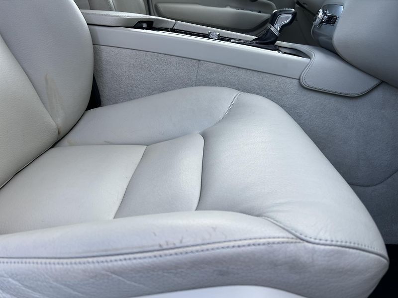 Volvo XC90 2.0 D5 DRIVE-E 4x4 PŮVOD ČR - fotka 42 z 56