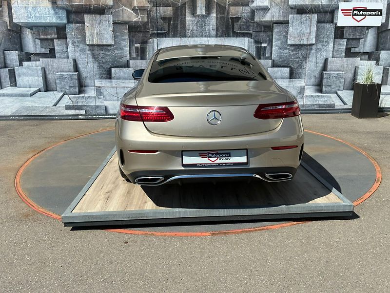 Mercedes-Benz Třídy E (2017) 220D, 143KW, VZDUCH, ACC,  - fotka 7 z 24
