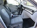 Škoda Superb (2011) 1.6 TDI 77kW ZIMNÍ PNEU - náhled 22