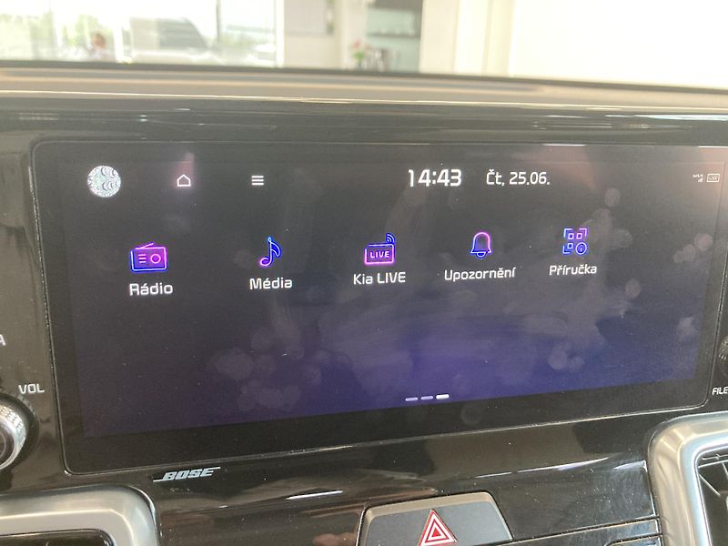 Kia Sorento HEV G 1.6 T-GDI GAMM - fotka 38 z 45