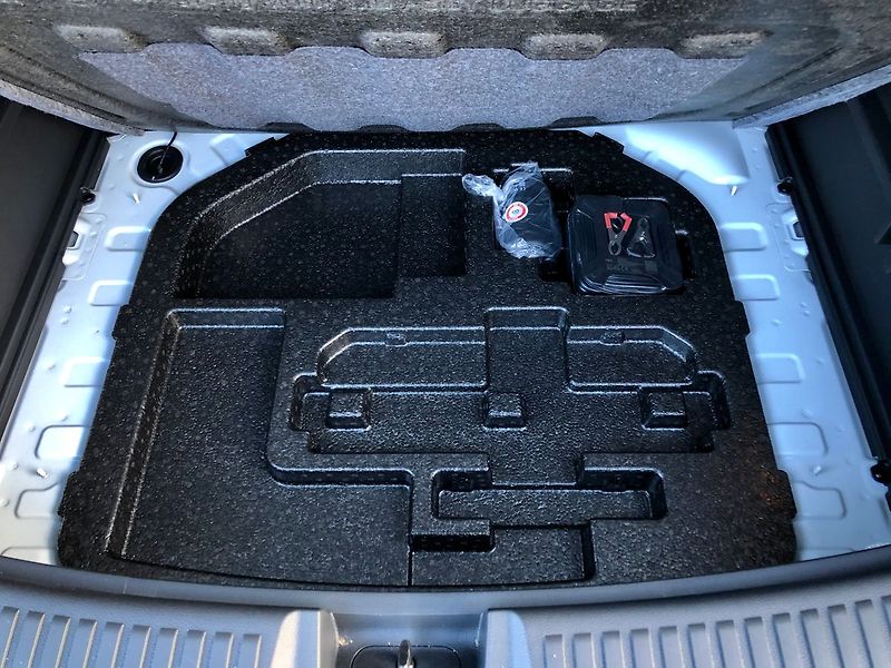 KGM Korando (2026) Style + Black FWD M6 - fotka 15 z 15