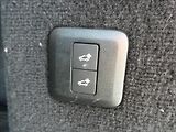 Land Rover Range Rover Sport 3,0 D300 HSE,ČR,2.maj,tažné - náhled 36