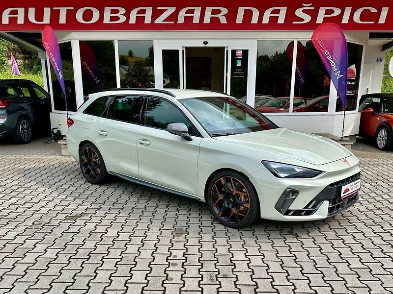 Cupra Leon (2025) VZ 2.0TSI 245kW EXTREME - fotka 2 z 38