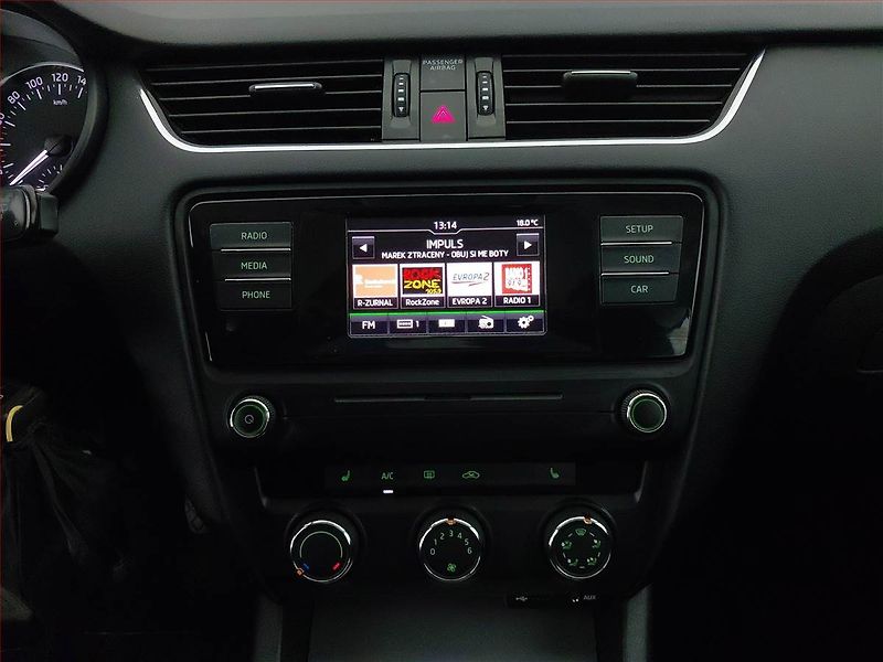 Škoda Octavia (2016) Ambition Plus 1.6 TDI - fotka 12 z 15