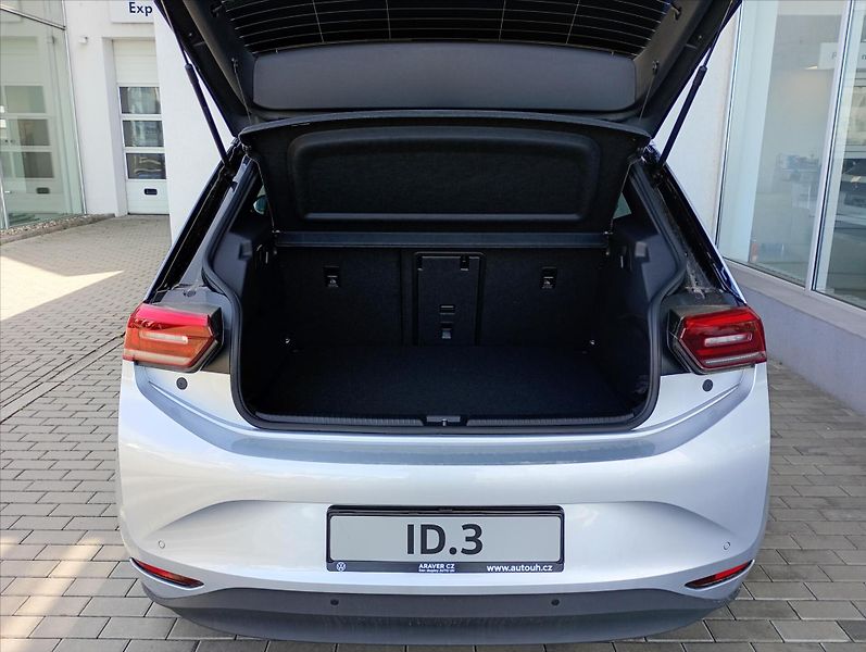 Volkswagen ID.3 (2025) Pro People 150 kW, 59 kWh - fotka 10 z 19