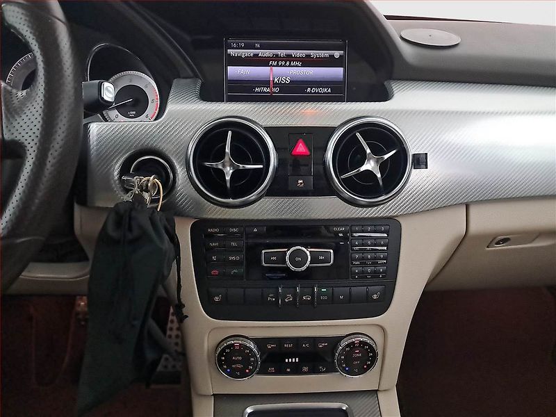 Mercedes-Benz GLK (2013) 350 CDI, 4X4, Automat, Kůže - fotka 12 z 18