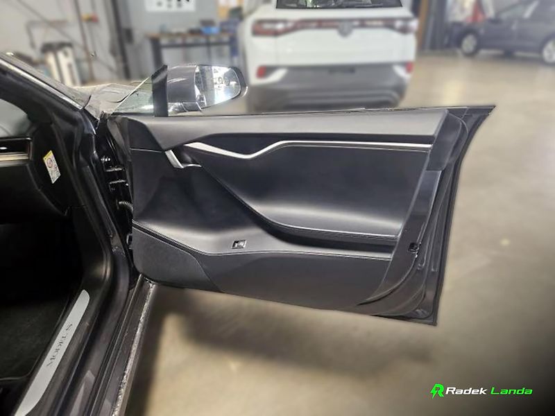 Tesla Model S (2019) 75D Raven HW3 Enhanced - fotka 6 z 23