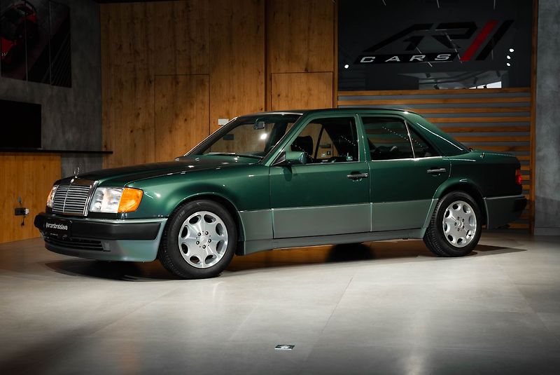 Mercedes-Benz Třídy E - fotografie inzerátu