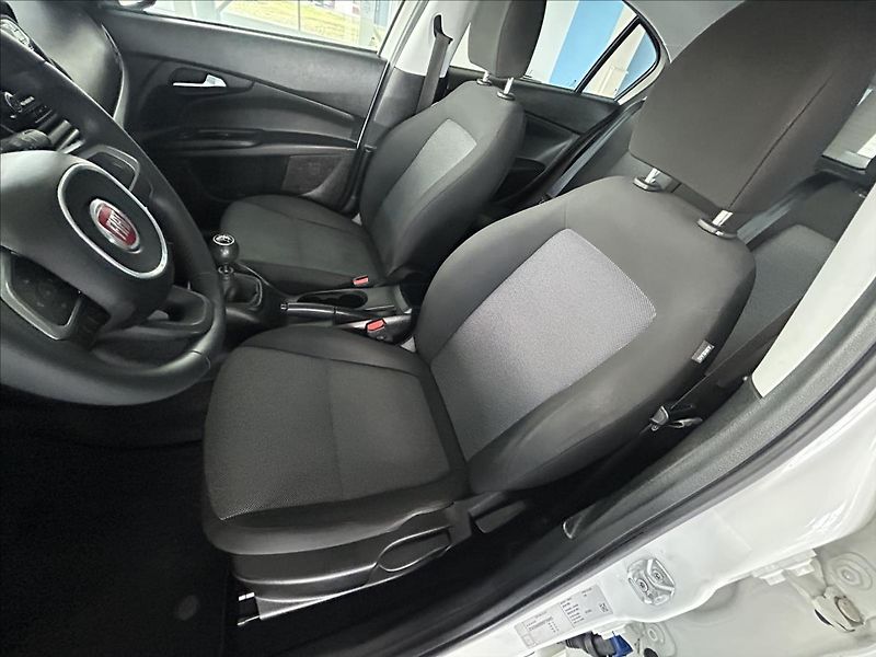 Fiat Tipo 1,4   STREET,SERVISKA,VYHŘ.SED - fotka 18 z 21