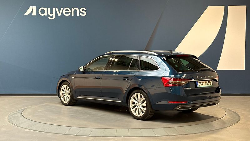 Škoda Superb 2.0 TDI 110kW L&K Combi DSG - fotka 3 z 15