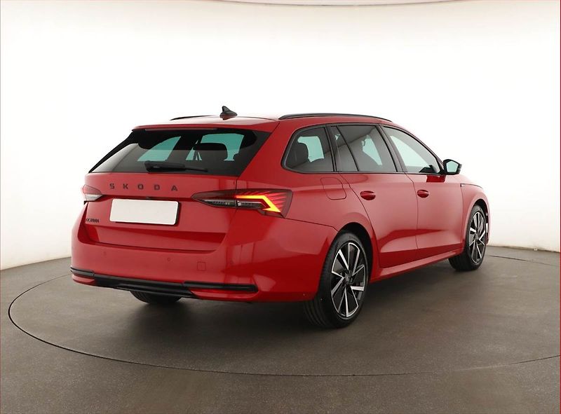 Škoda Octavia (2025) 1.5 eTSI mHEV, Sportline - fotka 5 z 18