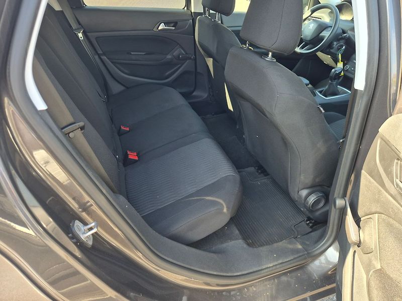 Peugeot 308 1.6HDi 73kw, tažné, ČR, 2.maji - fotka 16 z 19