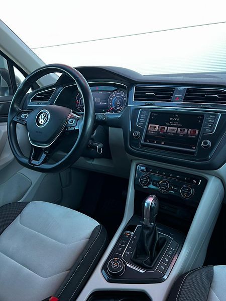 Volkswagen Tiguan 2.0TDI DSG 4Motion Virtual TZ - fotka 8 z 28