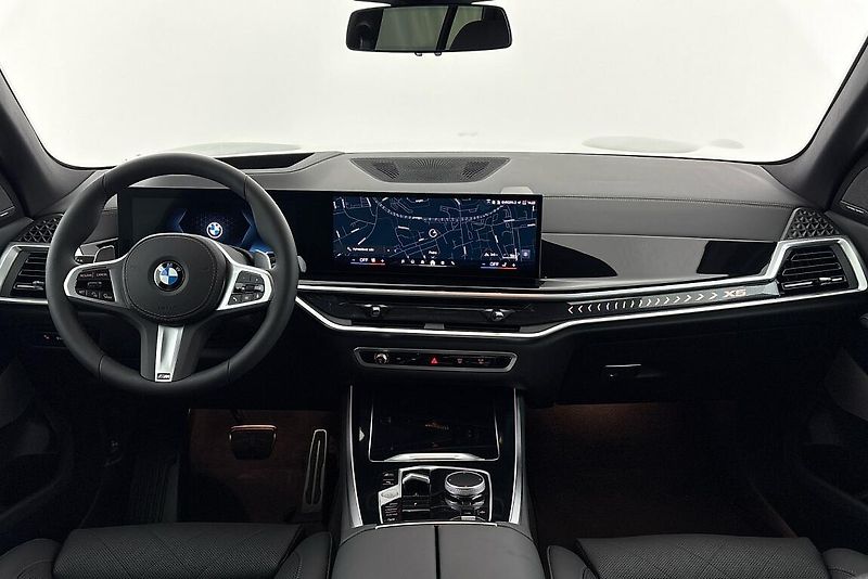 BMW X5 xDrive30d - fotka 7 z 16