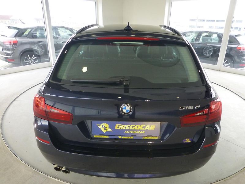 BMW Řada 5 (2016) 520D-KAMERA*ALU**XENONY - fotka 6 z 29
